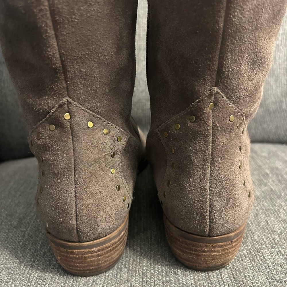Aerosoles Suede Brown Boots with studded accents size women’s 10 - Picture 7 of 10